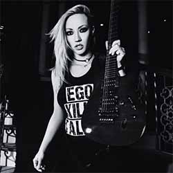 Nita Strauss